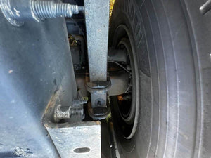 2014 MERITOR MT40-14X Rear Axle Assembly
